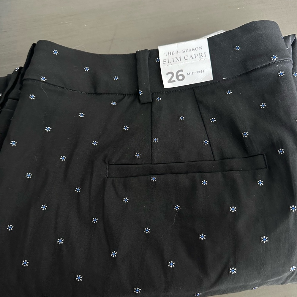 Lane Bryant Black Capri Pants with Blue and White Accents